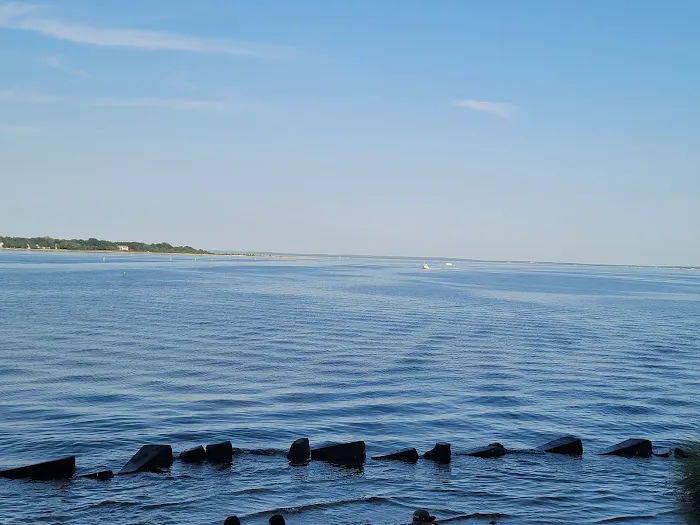 Indian island Picture 5