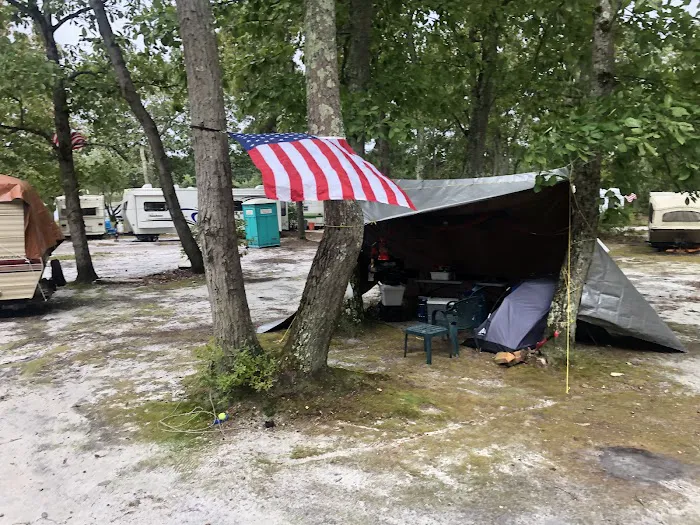 Lady’s Lake Campgroud Picture 2