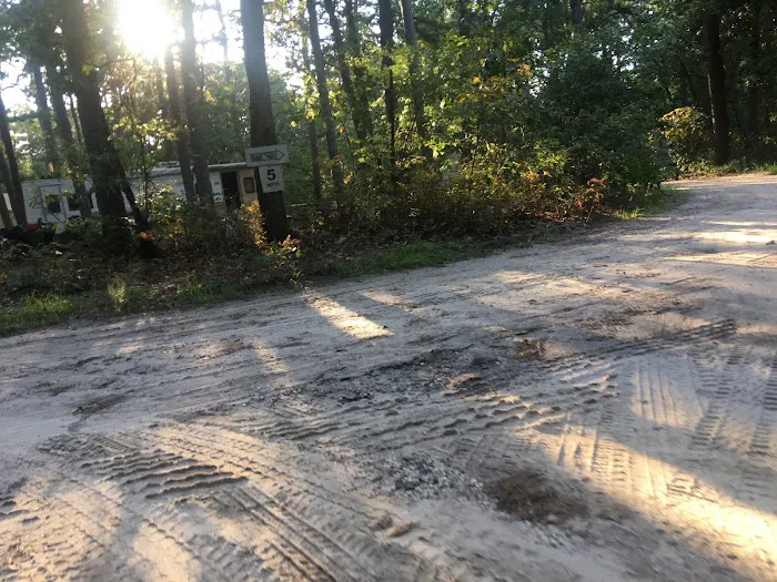 Arrowhead Camp and RV Park Picture 8