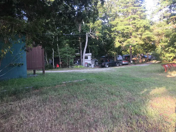 Arrowhead Camp and RV Park Picture 5