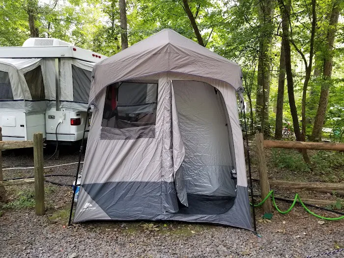 Colonial Woods Family Camping Resort Picture 5