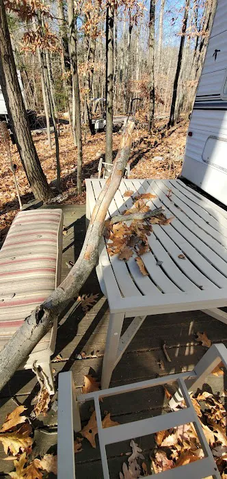 Benchmark Hideaway Campground Picture 3