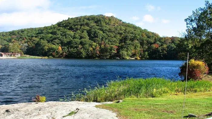 West Point FMWR Round Pond Outdoor Recreation Area Picture 7