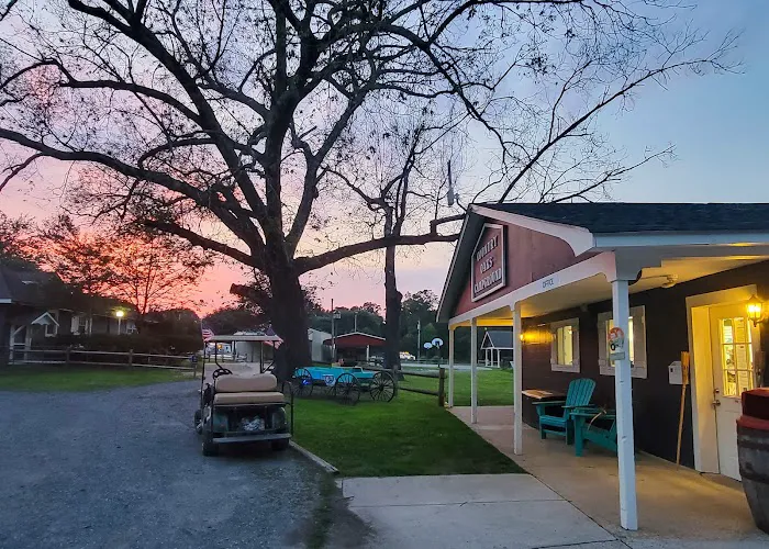 Spacious Skies Campgrounds - Country Oaks Picture 1