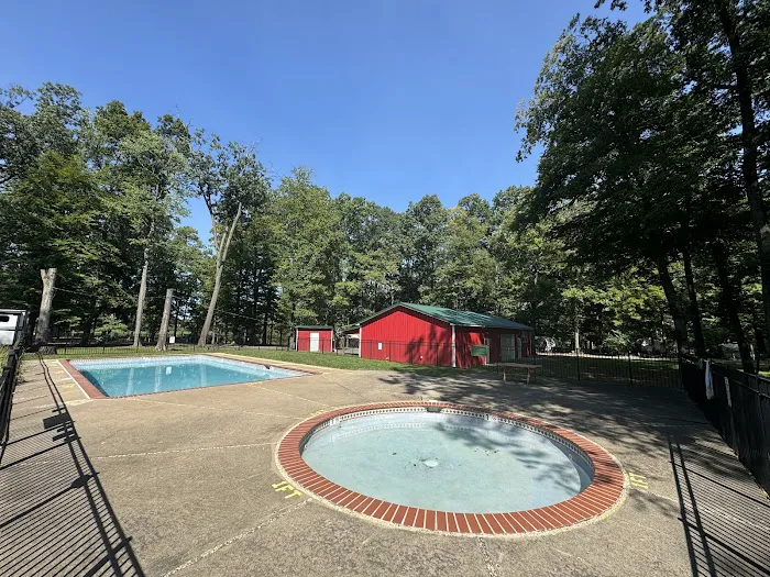 Quakerwoods Campground Picture 2