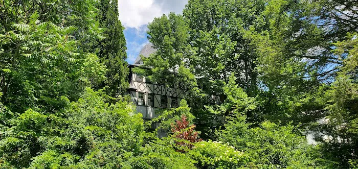 Luxor Manor Picture 2