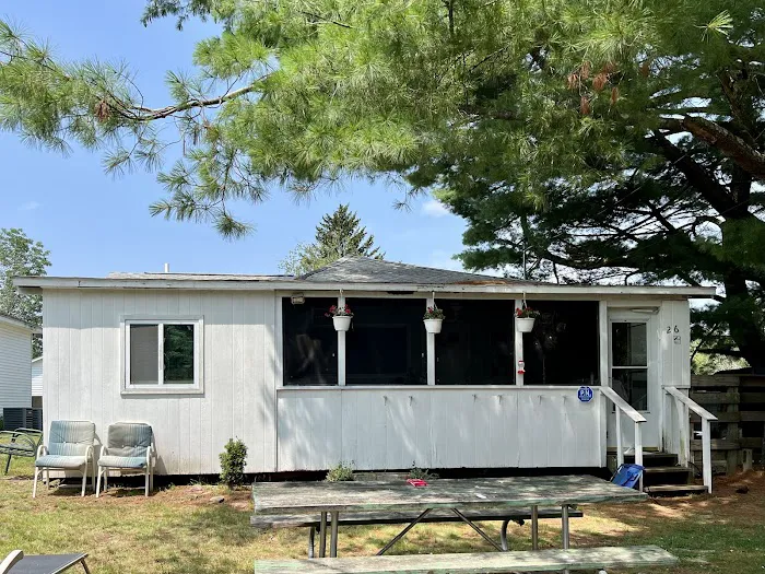 Beverly Hills Bungalow Corporation Picture 10