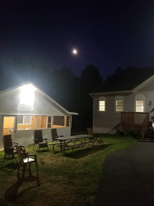 Beverly Hills Bungalow Corporation Picture 9