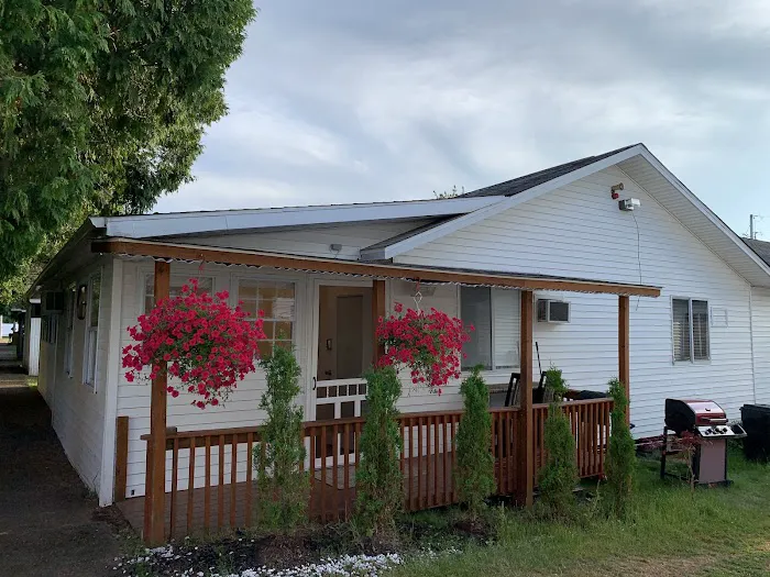 Beverly Hills Bungalow Corporation Picture 5