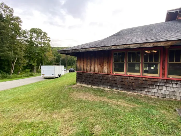 Camp Tommy Picture 6