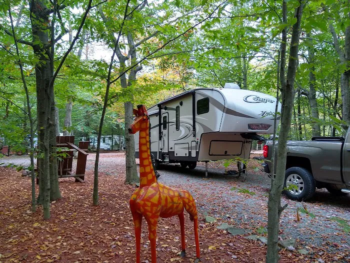 Hemlock Campground & Cottages Picture 6