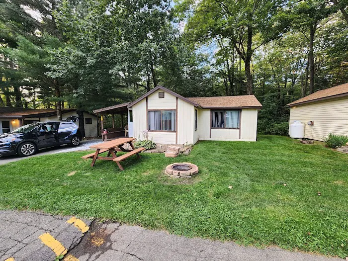 Hemlock Campground & Cottages Picture 10