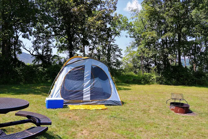 Blue Mountain Camping & Glamping Picture 2