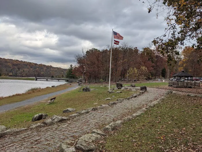 Green Lane Picture 7