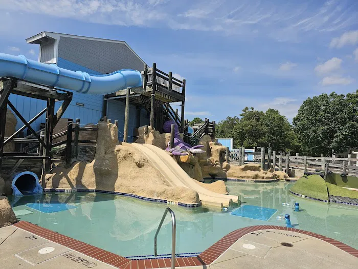 Thousand Trails Lake & Shore Picture 1