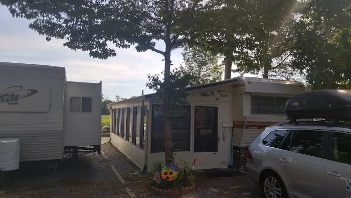 Little Oaks Campground Picture 6