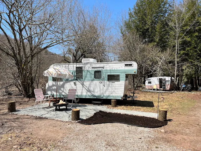 Boheme Retreats Picture 3