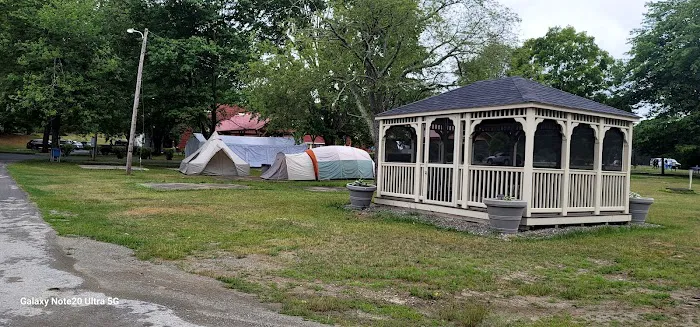 Camp Victory Lake Picture 1