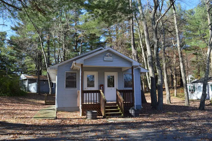 Mirror Lake Retreat Picture 1