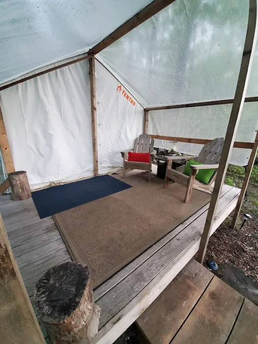 Shady Knolls Picture 6