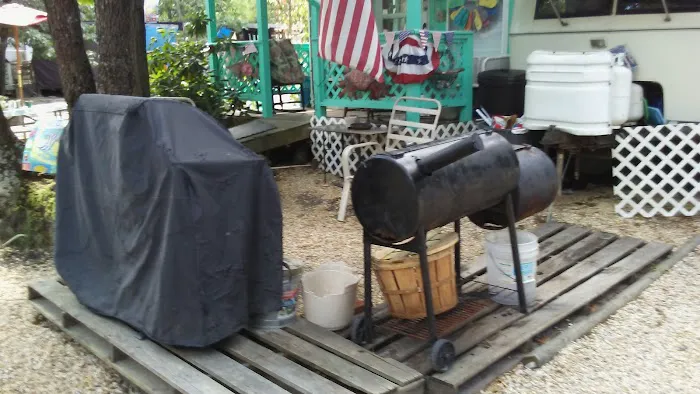 Green Holly Campground Picture 4