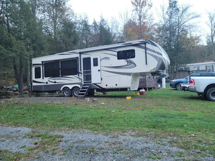 Ponderosa Pines Family Campground Picture 8