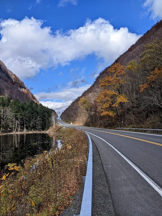 Devils Tombstone Campground Picture 3