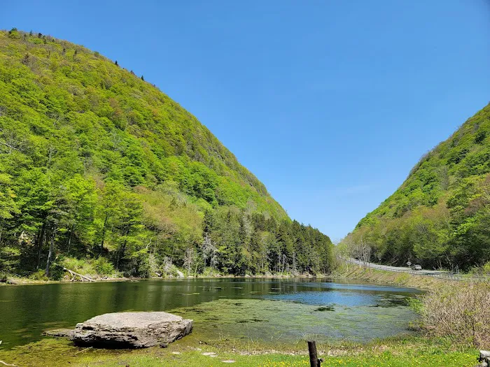 Devils Tombstone Campground Picture 1