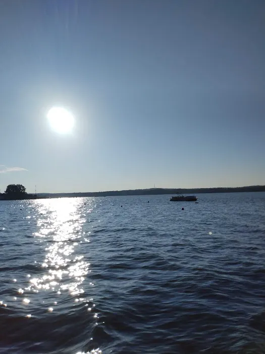 Holloway Beach Picture 2