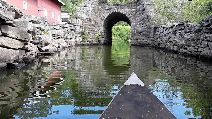 Keen Lake Camping Cottage Resort Picture 5