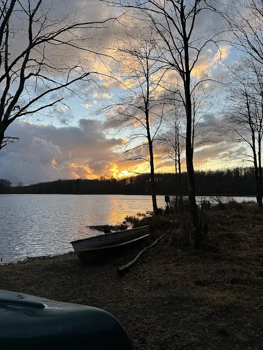 Hemlock Point Lodge Picture 8