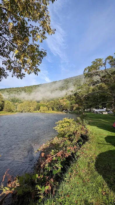 The Beaver-Del Campground Picture 6