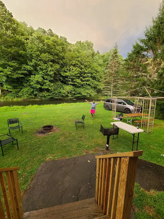 Peaceful Valley Campsite Picture 7