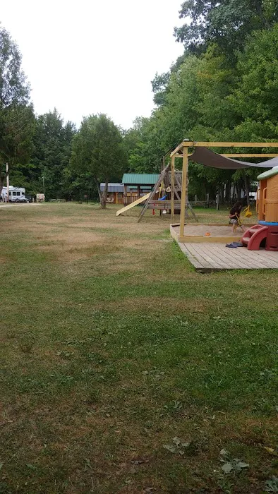 Crazy Acres Campground at Beaver Spring Lake Picture 1