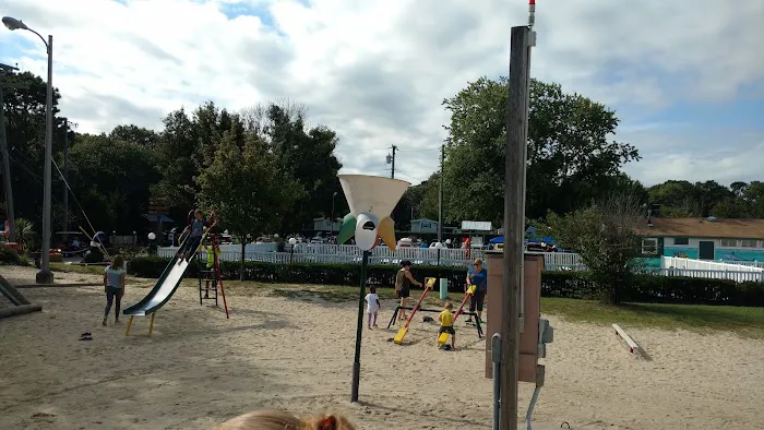 Beachcomber Camping Resort Picture 8