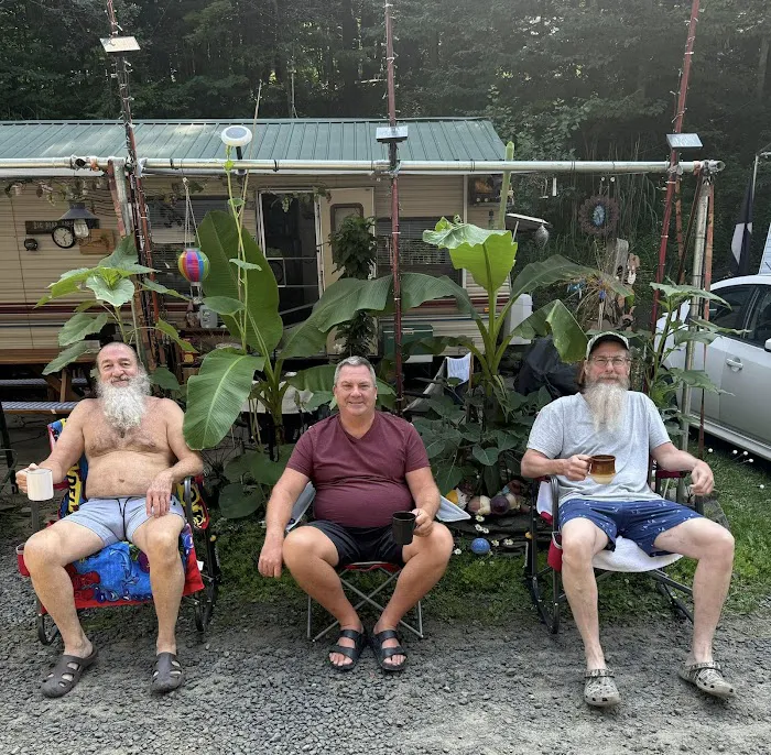 Hillside Campgrounds Picture 10