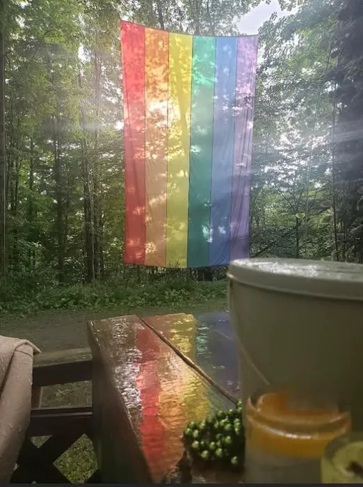 Hillside Campgrounds Picture 7