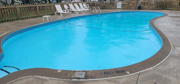 Pine Crest Campground Picture 1