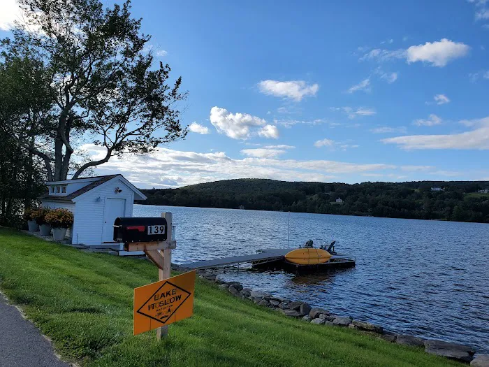 Lake Waramaug State Park Campground Picture 10