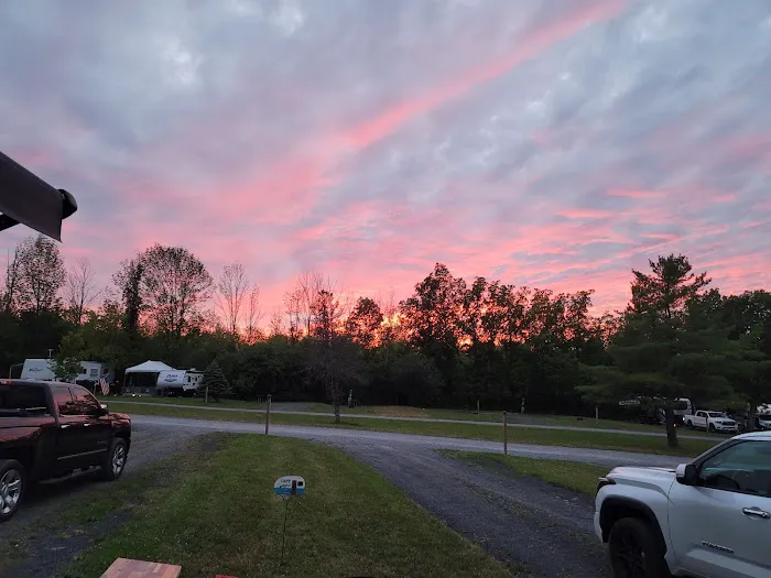 Hide-A-Way Campsites Picture 7