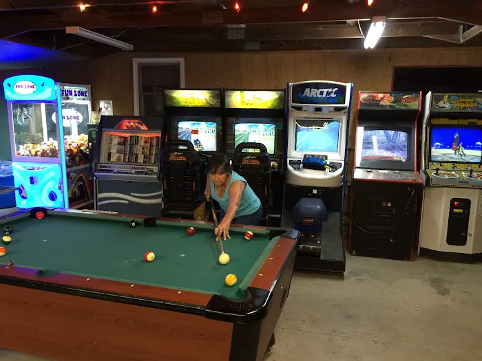 Meadow-Vale Campsites Picture 8