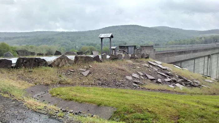 East Sidney Lake Campground Picture 1