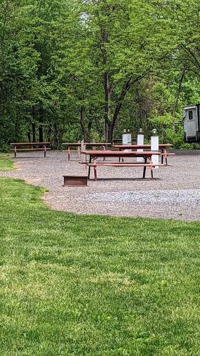 Christmas Pines Campground, LLC Picture 7