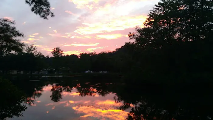 Red Ridge Lake Campgrounds Picture 6