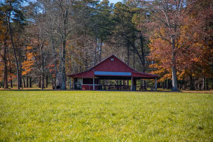 Red Rock Lodge Picture 1