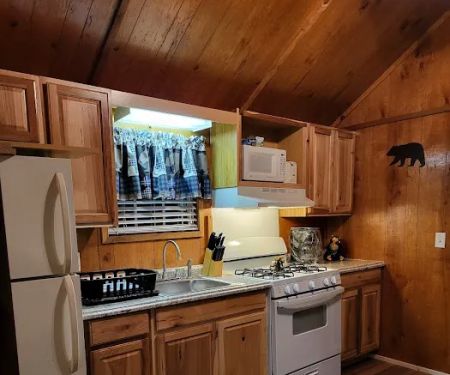 Rustic Creek Family Campground