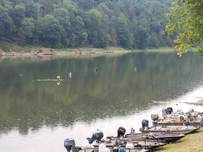 Schaffer's Riverside Campground Picture 1