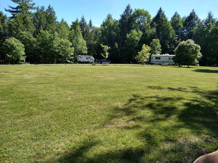Lakeside Campground (Lakeside RV LLC) Picture 7