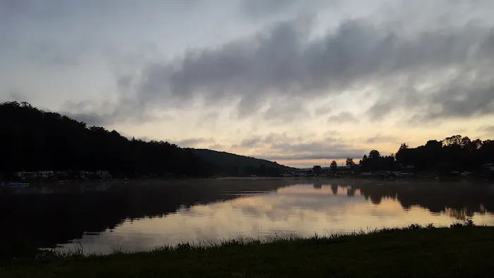 Lake Timberline Picture 6