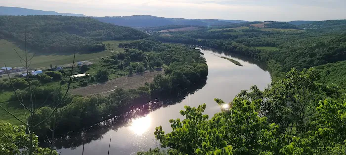Alpine Meadow Lakes Picture 3